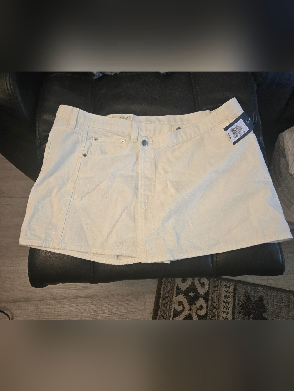Universal Thread Cream White Women’s Skort